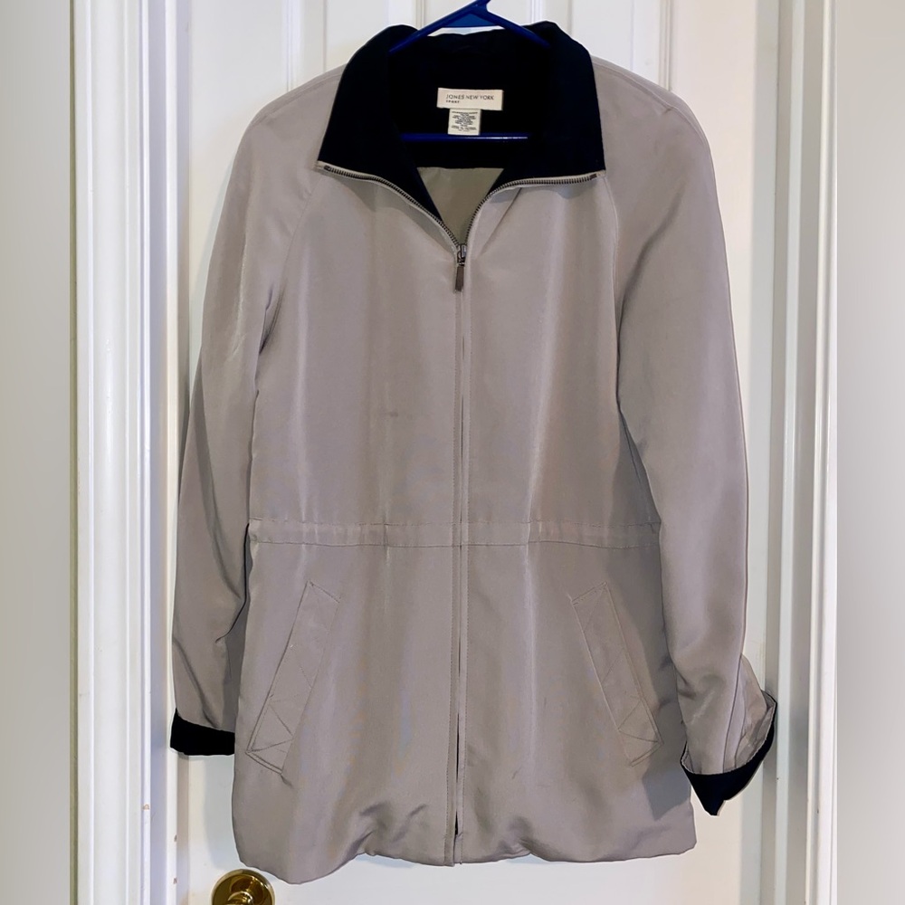 Jones‎ New York Taupe Windbreaker with Removable Hood